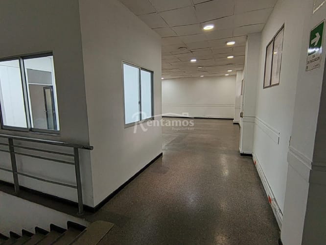 Bodega en arriendo en Manuel Restrepo, Sabaneta, 3197 m² · foto 13 de 24