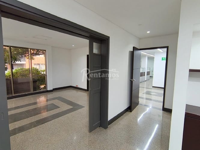 Bodega en arriendo en Manuel Restrepo, Sabaneta, 3197 m² · foto 16 de 24