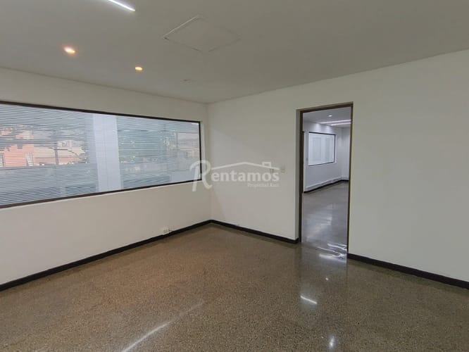 Bodega en arriendo en Manuel Restrepo, Sabaneta, 3197 m² · foto 19 de 24