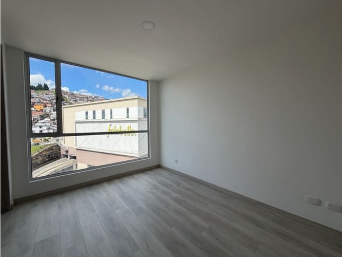 Apartamento de 3 alcobas en venta en Avenida Kevin Angel, Manizales, 76 m² · foto 8 de 13