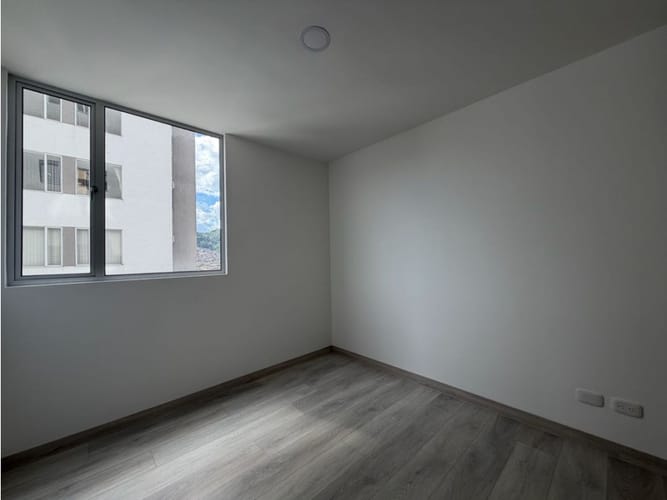 Apartamento de 3 alcobas en venta en Avenida Kevin Angel, Manizales, 76 m² · foto 11 de 13