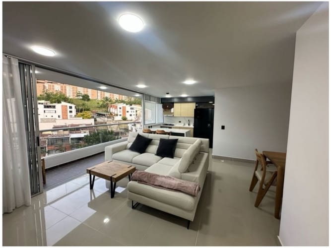 Apartamento de 3 alcobas en venta en Loma Del Indio, Medellín, 88 m² · foto 7 de 18