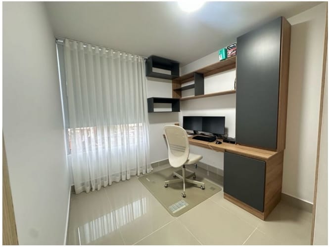 Apartamento de 3 alcobas en venta en Loma Del Indio, Medellín, 88 m² · foto 15 de 18