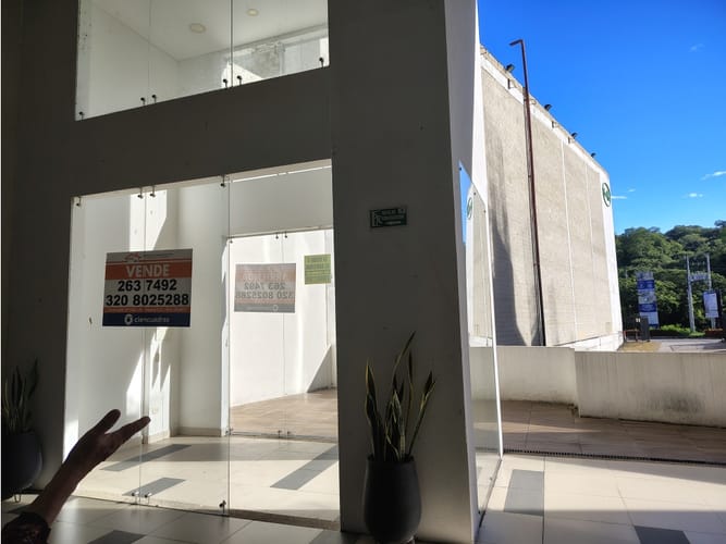 Local en venta en Bosques De Peñalisa, Ricaurte, 11 m² · foto 2 de 24