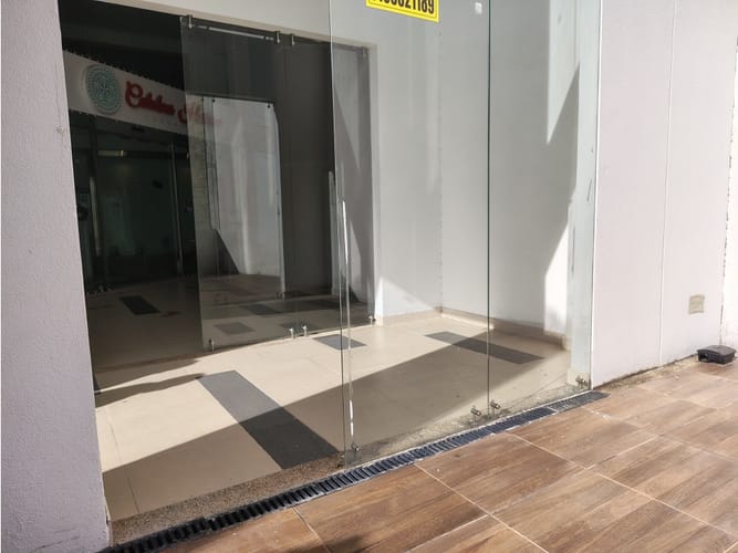 Local en venta en Bosques De Peñalisa, Ricaurte, 11 m² · foto 4 de 24