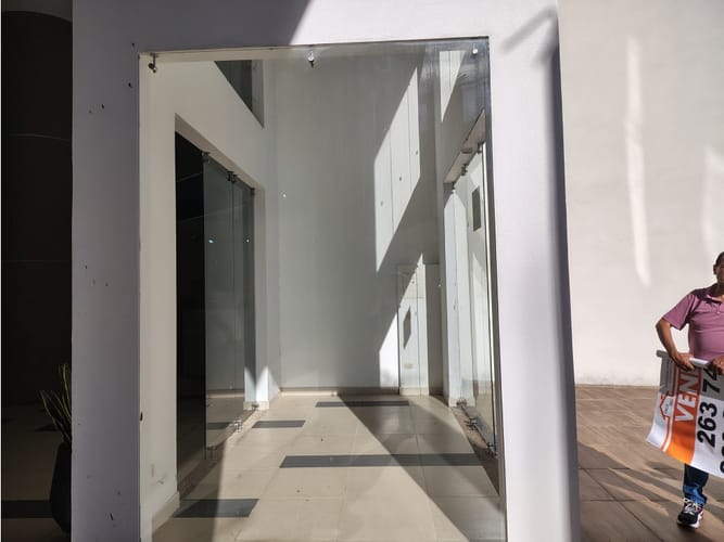 Local en venta en Bosques De Peñalisa, Ricaurte, 11 m² · foto 10 de 24