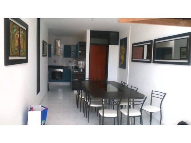 Casa de 7 alcobas en venta en Villa Marina, Ibagué, 336 m² · foto 3 de 24