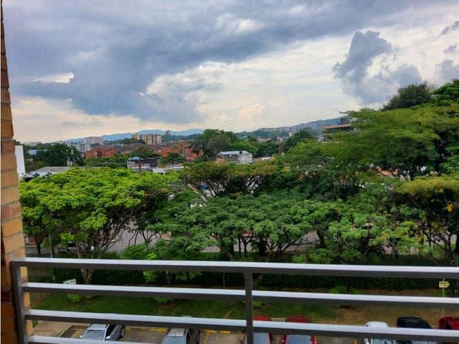 Apartamento de 3 alcobas en venta en Campiña, Ibagué, 95 m² · foto 5 de 24