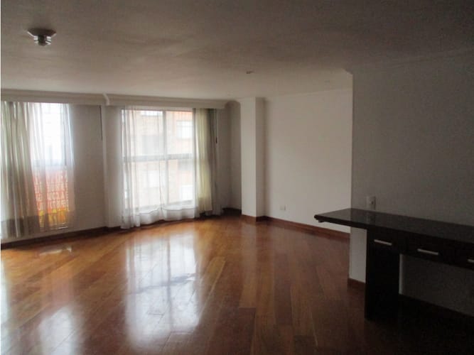 Apartamento de 2 alcobas en venta en Pasadena, Bogotá, 115 m² · foto 3 de 24