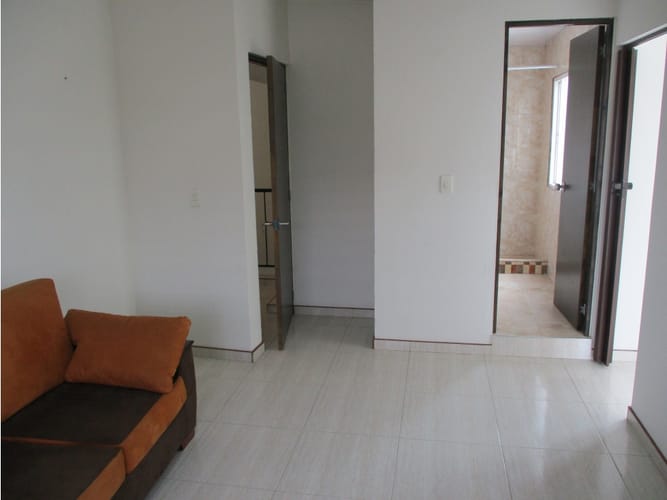Casa de 6 alcobas en venta en Santa Ana, Soacha, 280 m² · foto 2 de 24
