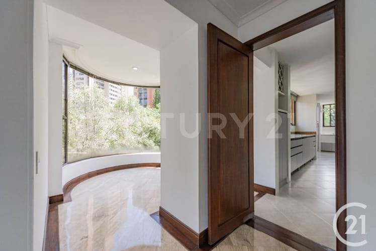 Apartamento de 3 alcobas en arriendo en Urbanizacion Altos De Torremolinos, Medellín, 420 m² · foto 5 de 23
