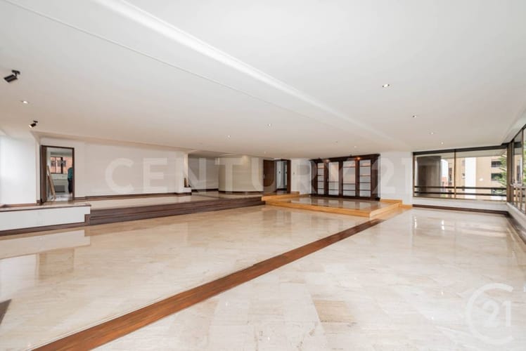 Apartamento de 3 alcobas en arriendo en Urbanizacion Altos De Torremolinos, Medellín, 420 m² · foto 8 de 23