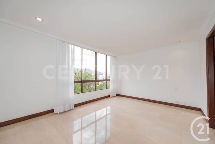 Apartamento de 3 alcobas en arriendo en Urbanizacion Altos De Torremolinos, Medellín, 420 m² · foto 20 de 23