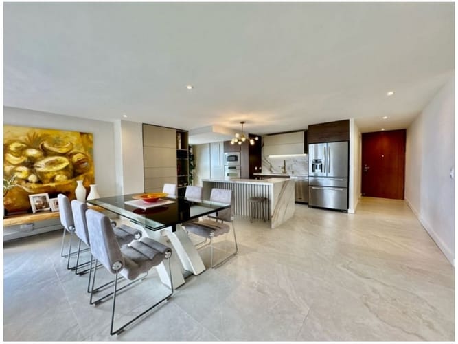 Apartamento de 3 alcobas en venta en San Lucas, Medellín, 180 m² · foto 3 de 24