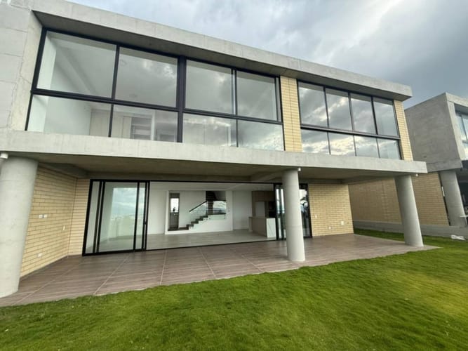 Casa de 3 alcobas en arriendo en Ruitoque, Piedecuesta, 265 m² · foto 3 de 15