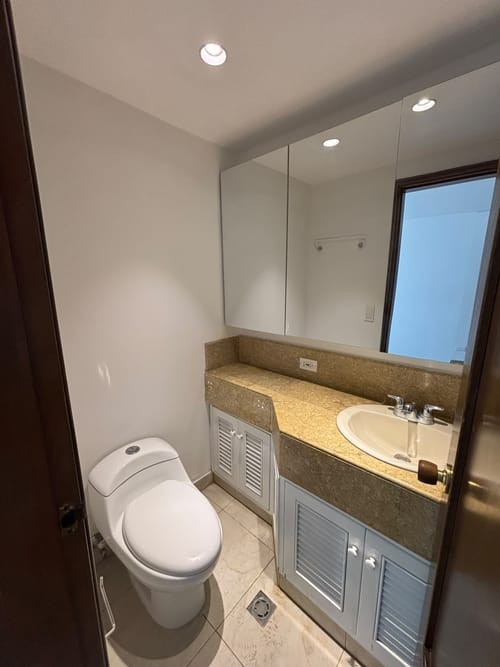 Apartamento de 6 alcobas en arriendo en Santa Teresita, Cali, 270 m² · foto 15 de 24