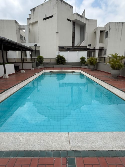 Apartamento de 6 alcobas en arriendo en Santa Teresita, Cali, 270 m² · foto 5 de 24