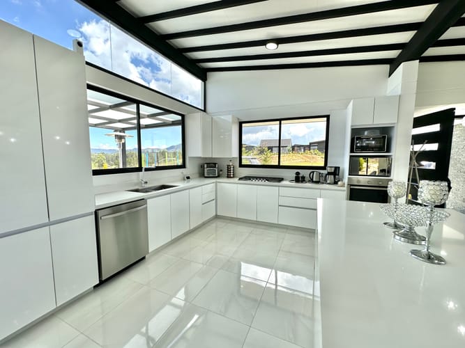 Casa de 5 alcobas en venta en Pantanillo, El Retiro, 361 m² · foto 4 de 24