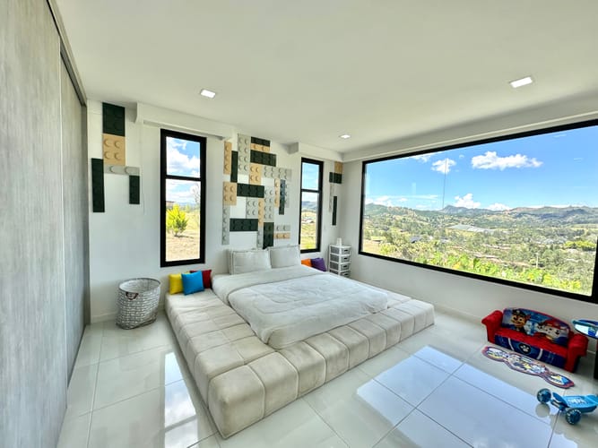 Casa de 5 alcobas en venta en Pantanillo, El Retiro, 361 m² · foto 9 de 24