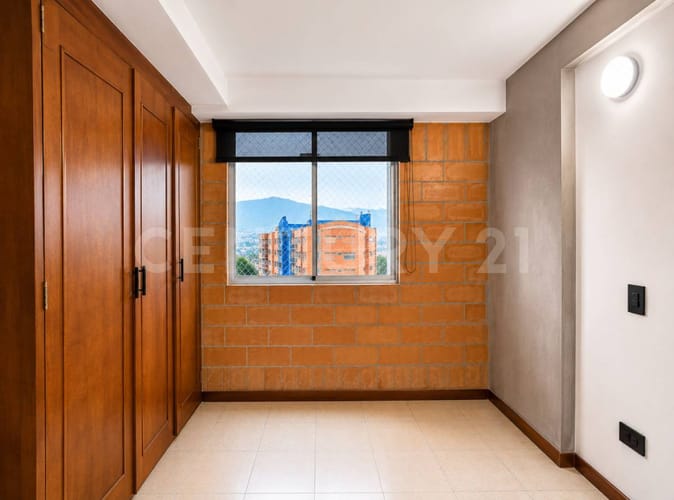 Apartamento de 3 alcobas en venta en La Candelaria, Medellín, 64 m² · foto 3 de 9