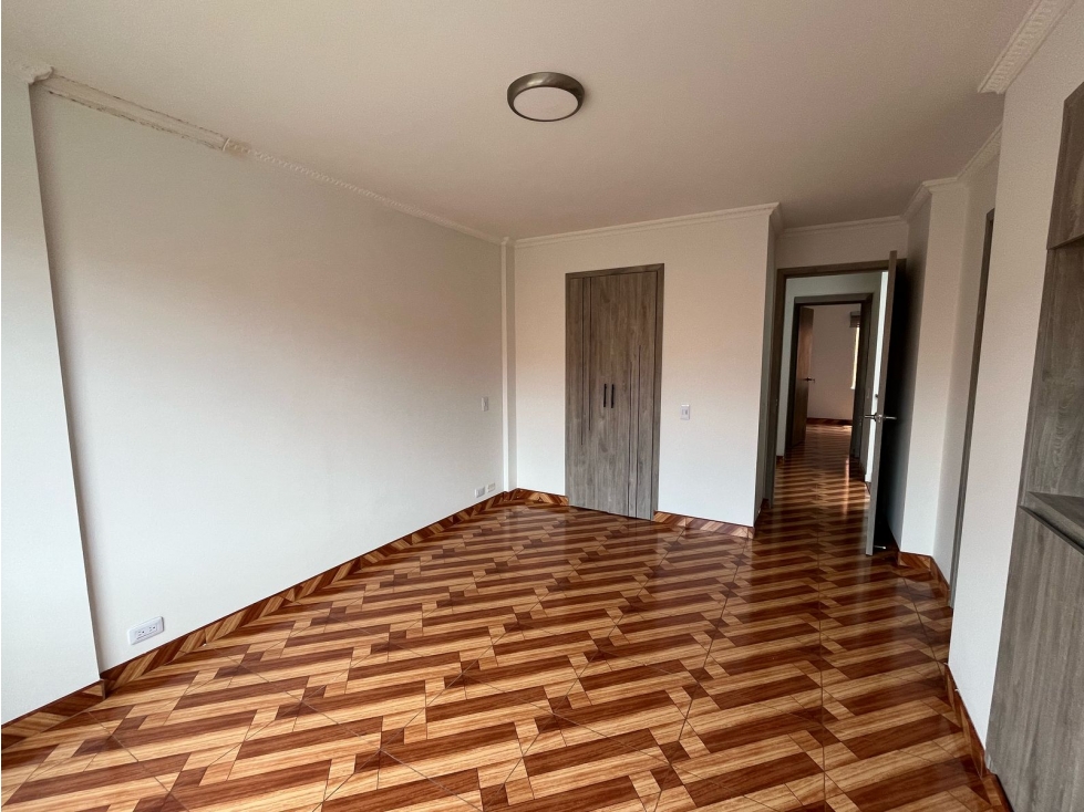 Casa en venta en Modelia, Bogotá · foto 2 de 24