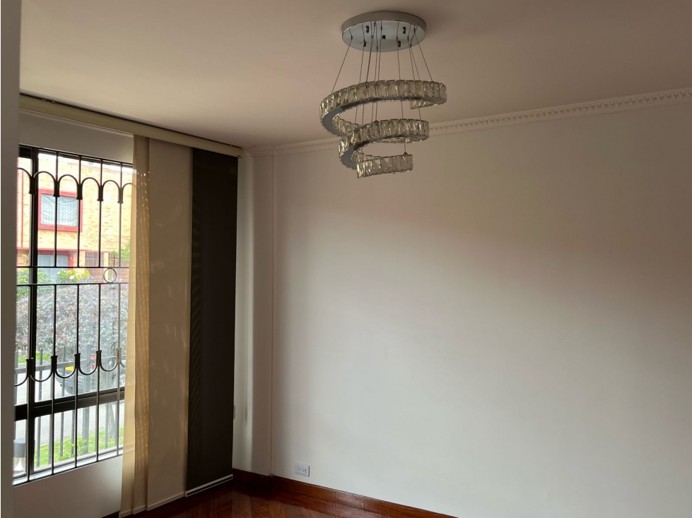 Casa en venta en Modelia, Bogotá · foto 3 de 24