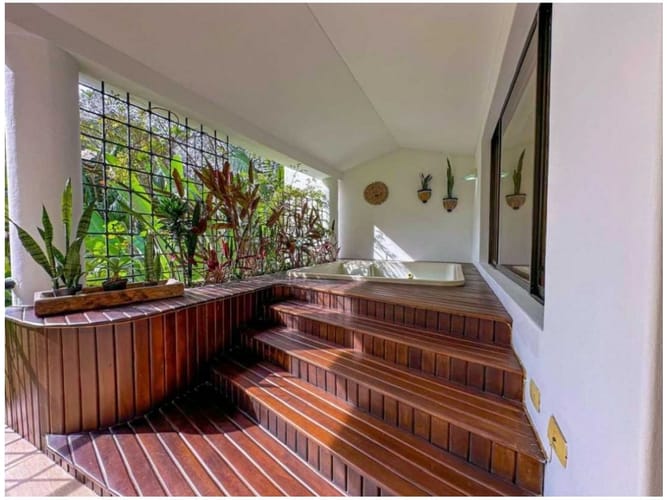 Casa de 5 alcobas en venta en El Poblado, Medellín, 640 m² · foto 12 de 17