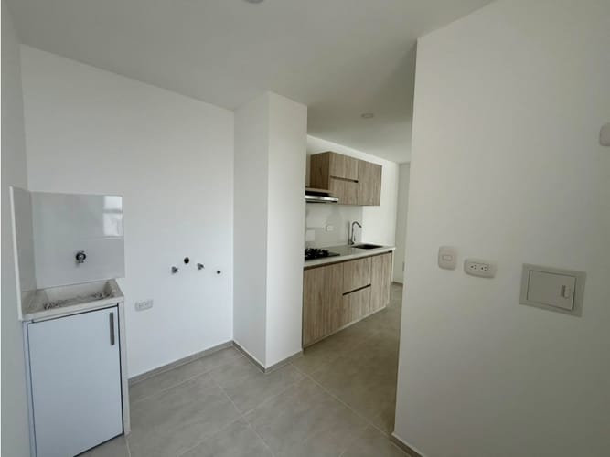 Apartamento de 3 alcobas en venta en Baja Suiza, Manizales, 77 m² · foto 4 de 14