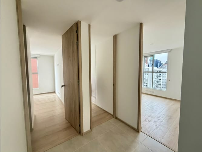 Apartamento de 3 alcobas en venta en Baja Suiza, Manizales, 77 m² · foto 7 de 14