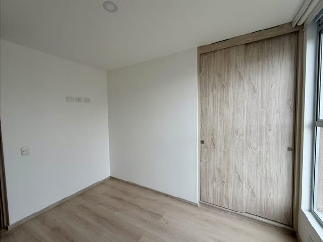 Apartamento de 3 alcobas en venta en Baja Suiza, Manizales, 77 m² · foto 11 de 14