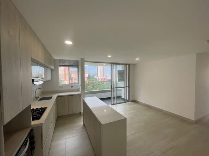 Apartamento de 3 alcobas en arriendo en Alto De Las Flores, Sabaneta, 80 m² · foto 7 de 17