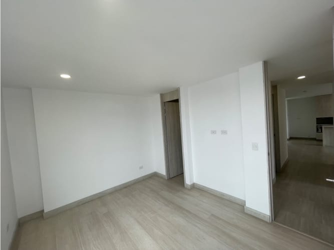 Apartamento de 3 alcobas en arriendo en Alto De Las Flores, Sabaneta, 80 m² · foto 13 de 17