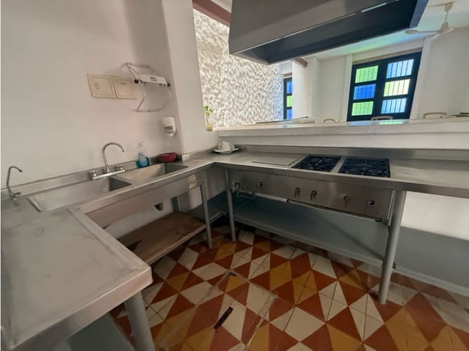 Casa de 13 alcobas en arriendo en Centro, Santa Marta, 1000 m² · foto 6 de 24