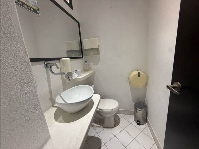 Casa de 13 alcobas en arriendo en Centro, Santa Marta, 1000 m² · foto 10 de 24