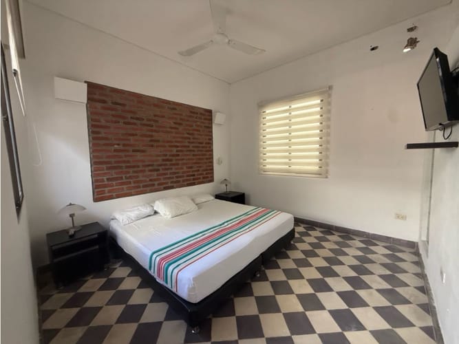 Casa de 13 alcobas en arriendo en Centro, Santa Marta, 1000 m² · foto 12 de 24
