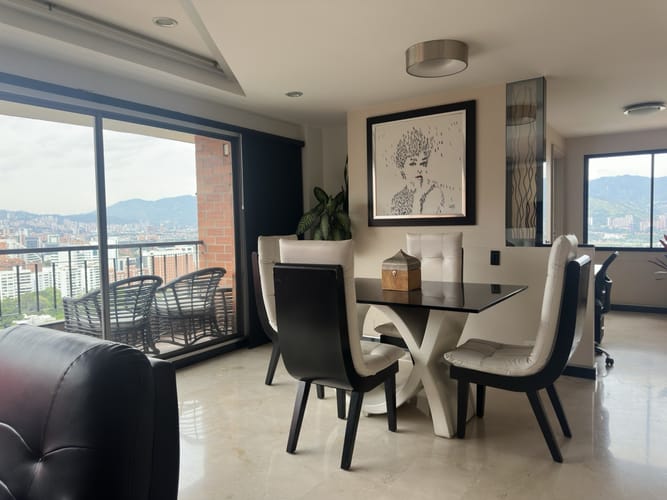 Apartamento de 3 alcobas en venta en La Linde, Medellín, 122 m² · foto 3 de 14