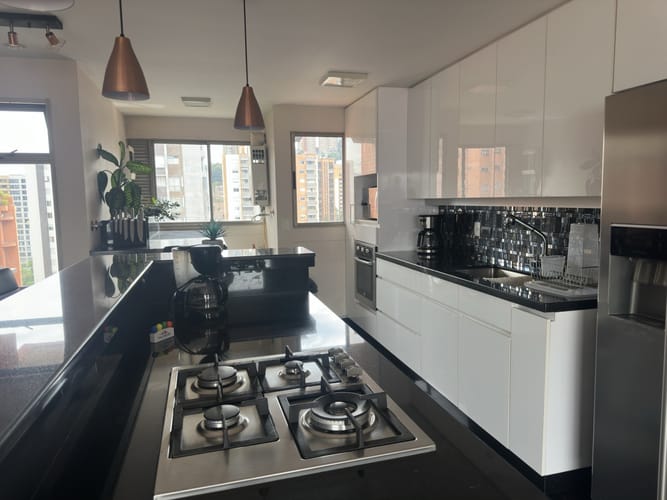 Apartamento de 3 alcobas en venta en La Linde, Medellín, 122 m² · foto 4 de 14