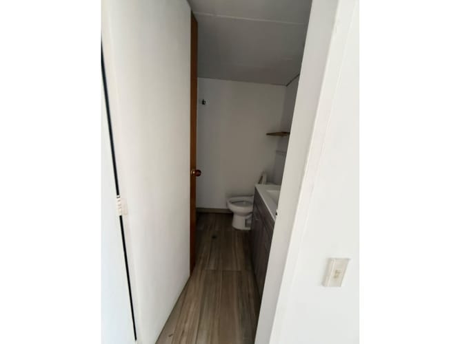 Apartamento de 3 alcobas en venta en Los Naranjos, Medellín, 121 m² · foto 8 de 22
