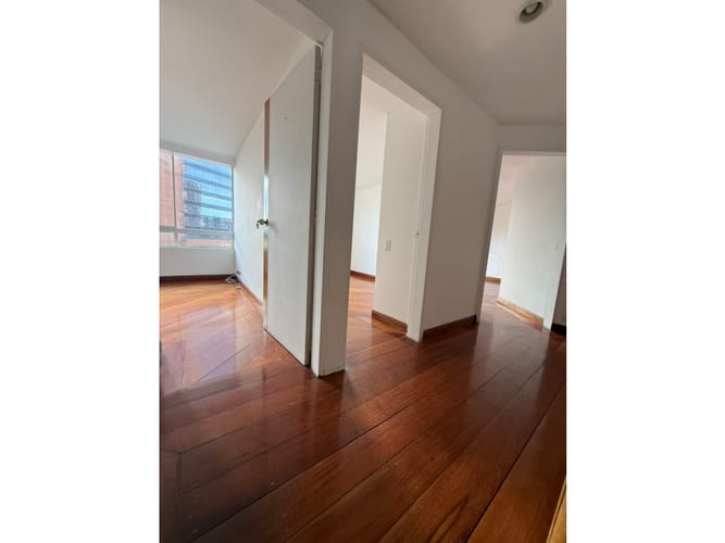 Apartamento de 3 alcobas en venta en Los Naranjos, Medellín, 121 m² · foto 9 de 22