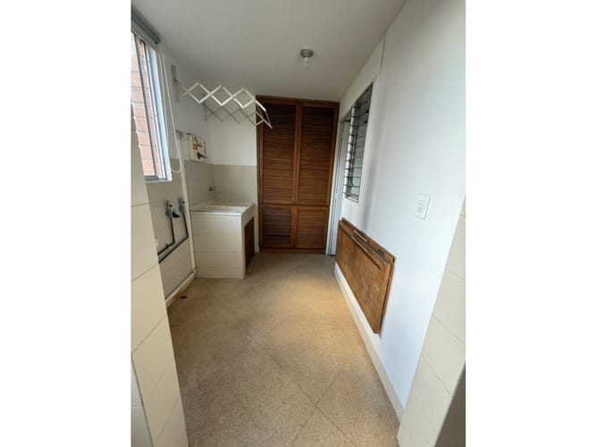 Apartamento de 3 alcobas en venta en Los Naranjos, Medellín, 121 m² · foto 11 de 22