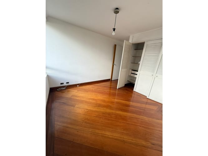 Apartamento de 3 alcobas en venta en Los Naranjos, Medellín, 121 m² · foto 12 de 22