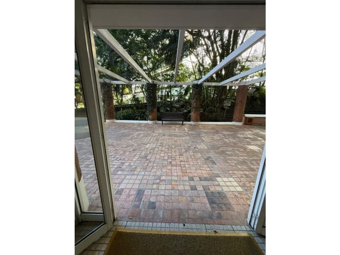 Apartamento de 3 alcobas en venta en Los Naranjos, Medellín, 121 m² · foto 19 de 22