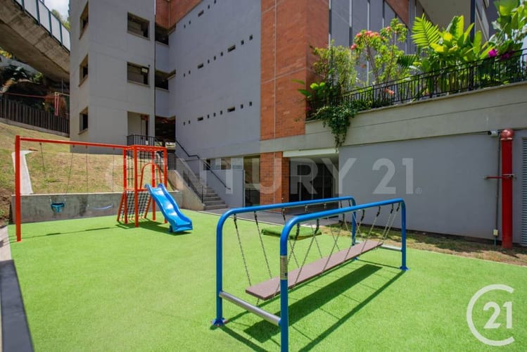 Apartamento de 3 alcobas en venta en Alto De Misael, Envigado, 89 m² · foto 19 de 21