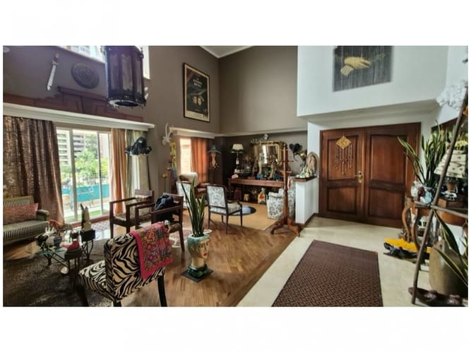 Apartamento de 3 alcobas en venta en La Calera, Medellín, 370 m² · foto 2 de 24