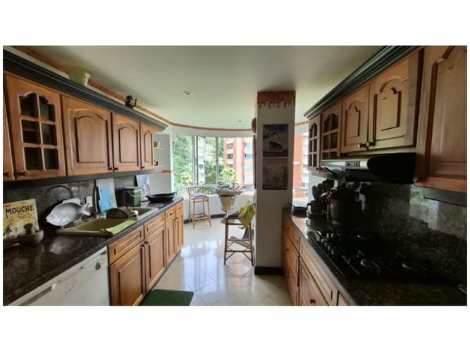 Apartamento de 3 alcobas en venta en La Calera, Medellín, 370 m² · foto 10 de 24