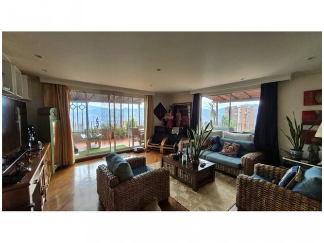 Apartamento de 3 alcobas en venta en La Calera, Medellín, 370 m² · foto 18 de 24