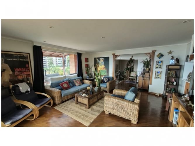 Apartamento de 3 alcobas en venta en La Calera, Medellín, 370 m² · foto 23 de 24