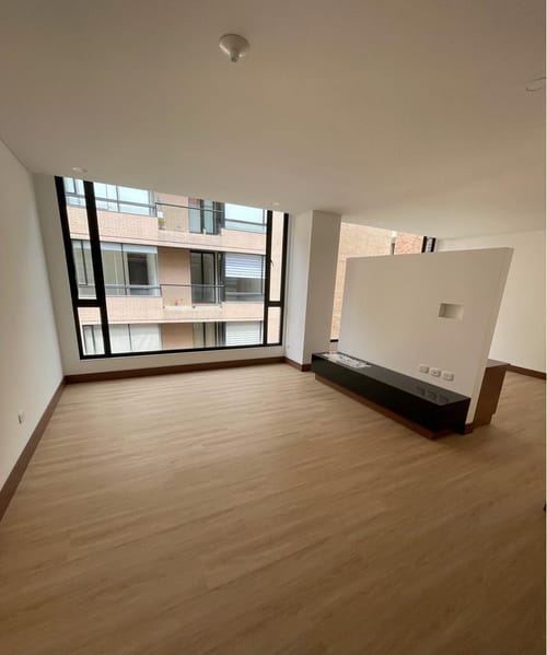 Apartaestudio en venta en Chicó Navarra, Bogotá, 54 m² · foto 3 de 13