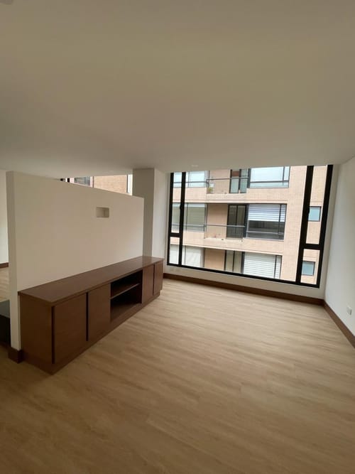 Apartaestudio en venta en Chicó Navarra, Bogotá, 54 m² · foto 4 de 13