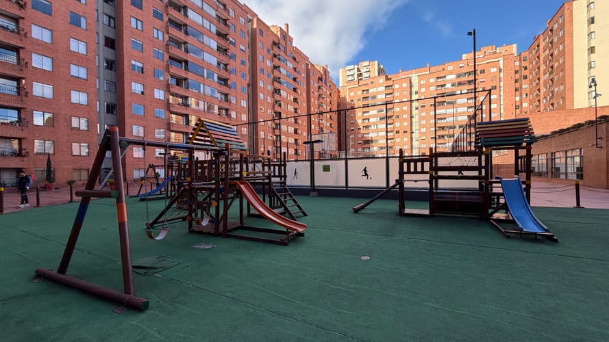 Apartamento en venta en Lagos De Cordoba, Bogotá · foto 22 de 24